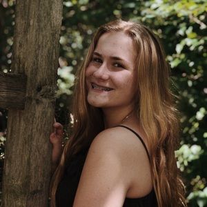 Meet your Posher, Ashlee